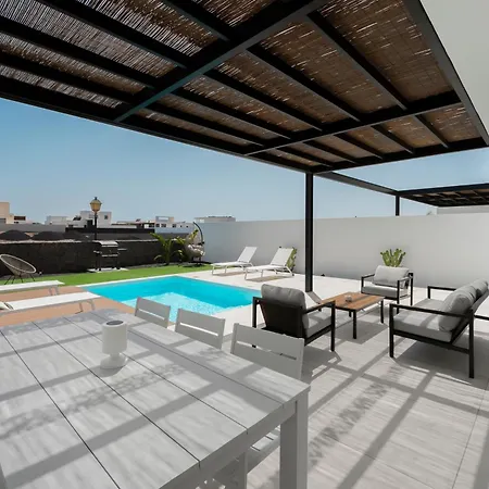 Alpstuga Casa Geca. Ideal With Pool And Ocean Views