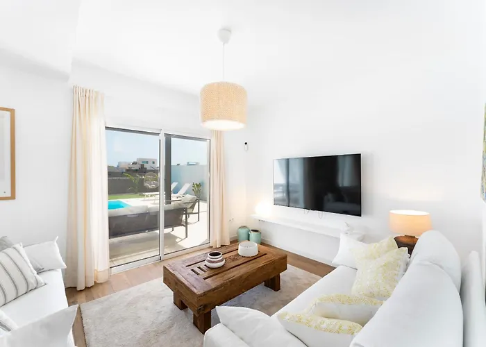 Geca Ideal With Private Pool Villa Playa Blanca (Lanzarote)
