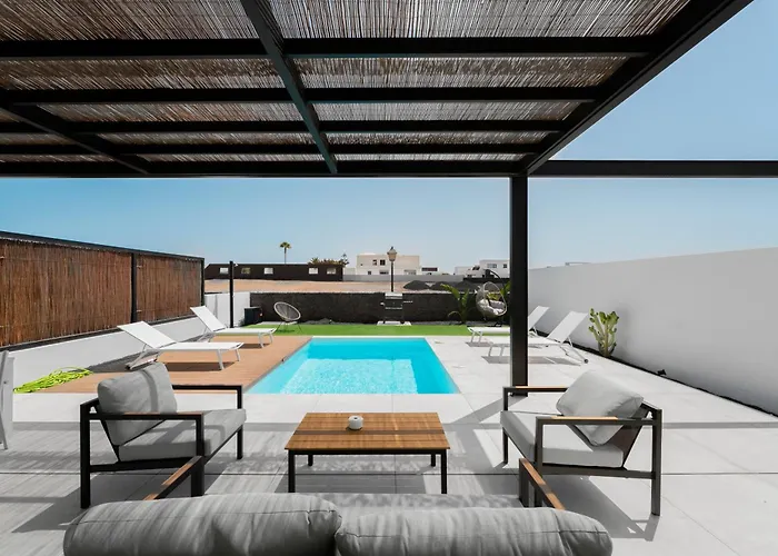 Geca Ideal With Private Pool Willa Playa Blanca (Lanzarote)