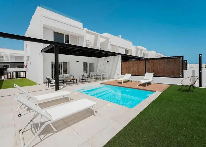 Geca Ideal With Private Pool Playa Blanca (Lanzarote)